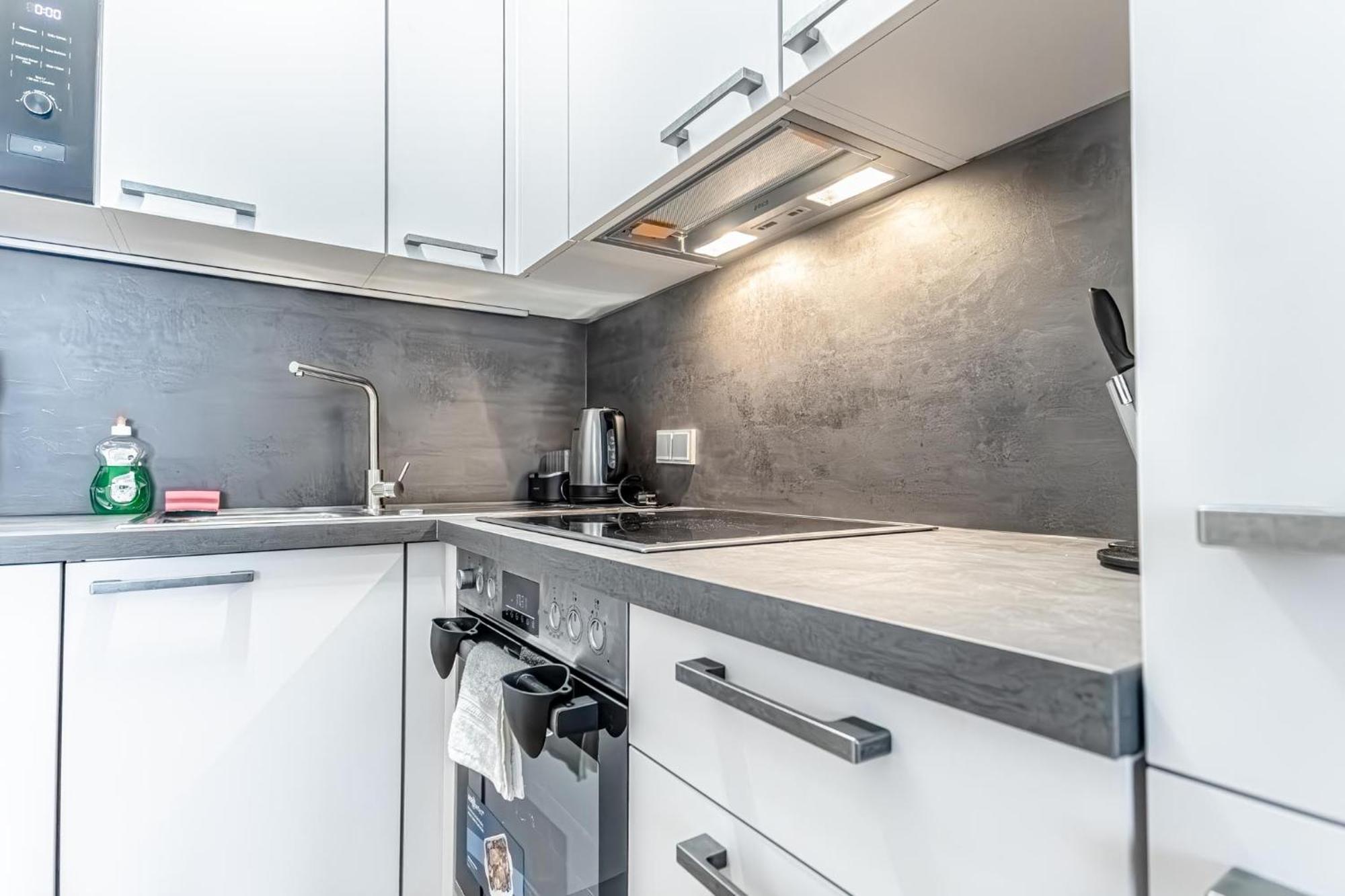 Charming 1Br, Steps From Reumannplatz U1 Apartment Viena Exterior foto