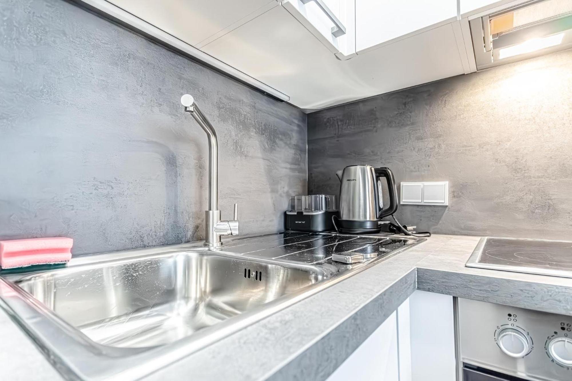 Charming 1Br, Steps From Reumannplatz U1 Apartment Viena Exterior foto